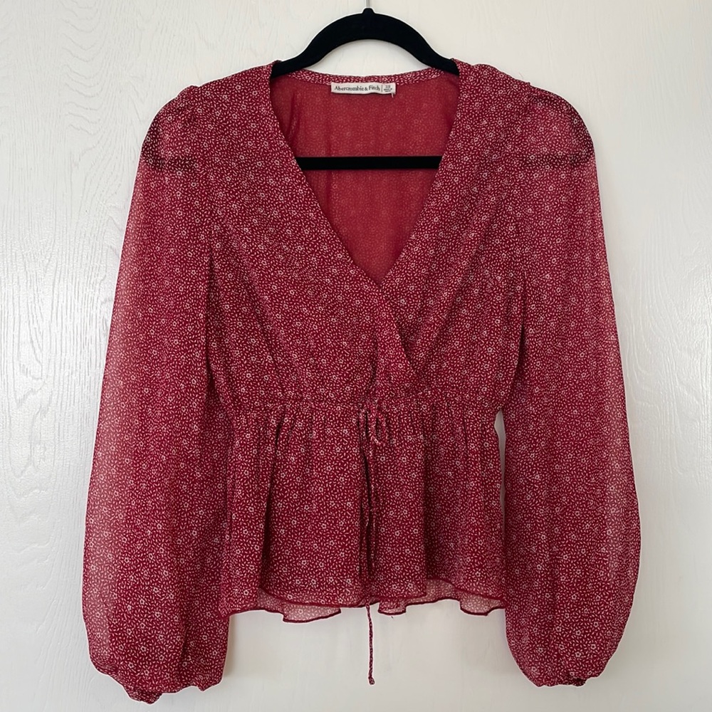 Abercrombie & Fitch red floral blouse, tie waist - size XS